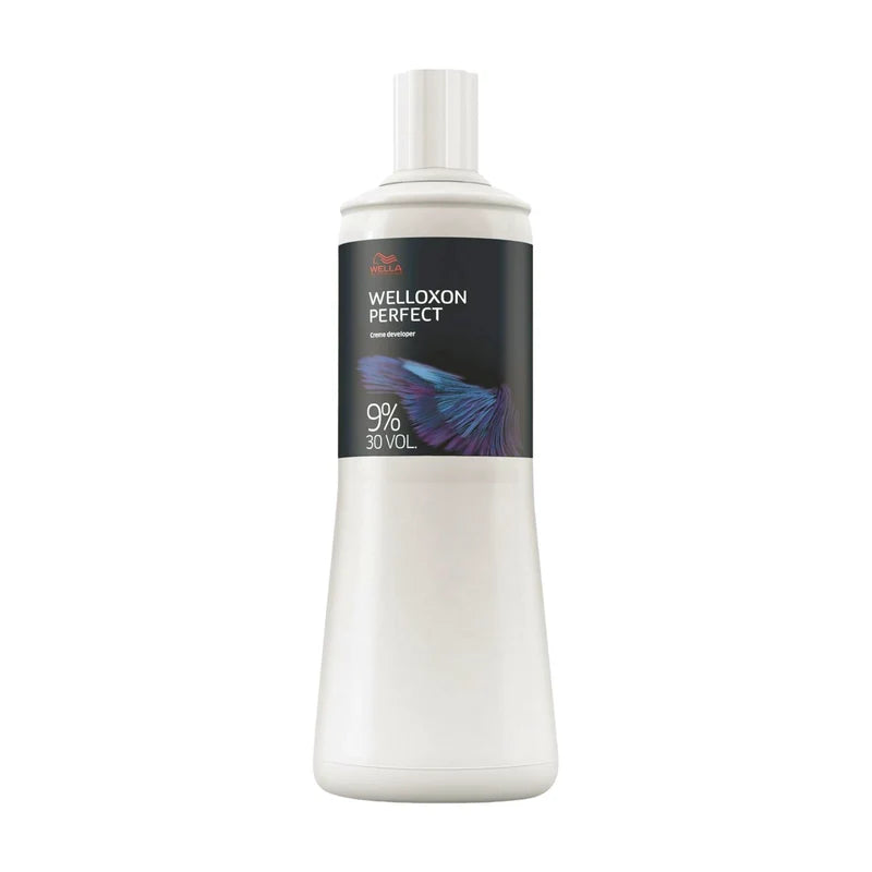 A white bottle of Welloxon Perfect 9% 30 Vol volume cream against a plain white background.